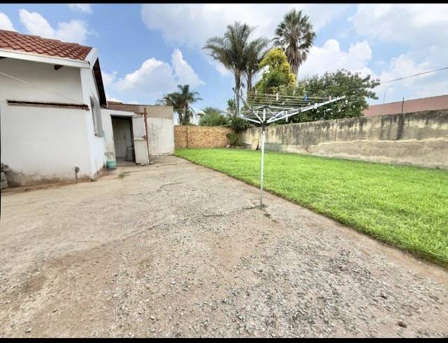 3 BEDROOM HOUSE FOR SALE IN MINNEBRON